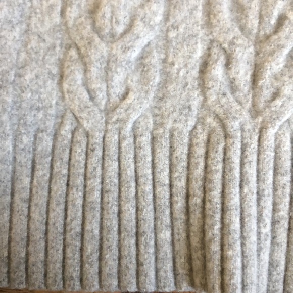 Banana Republic Wool Gray Sweater - Picture 7 of 7